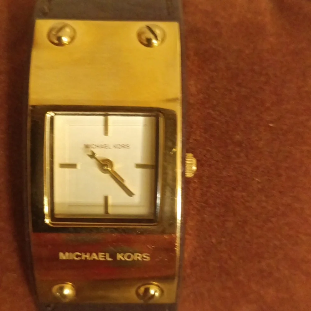 Michael Kors MK 2216 brown leather gold tone women's watch